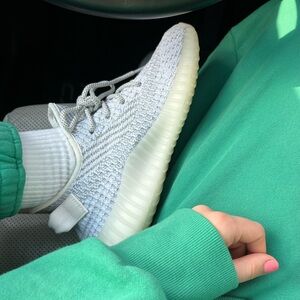 Yeezy Boost 350 V2 Static / women’s size 7 / men’s size 6 / with box